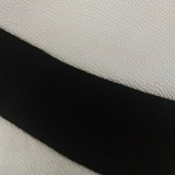 Adorable, classy black and white striped dress - Picture 3 of 4